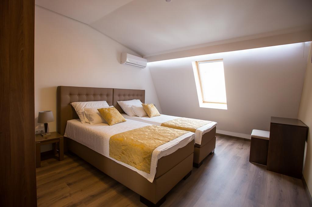 Heartland City B&B Tuzla Ngoại thất bức ảnh