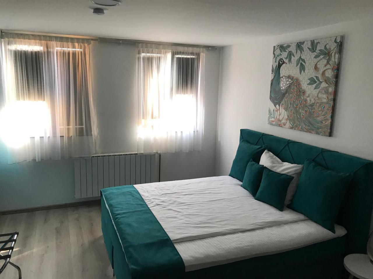 Heartland City B&B Tuzla Ngoại thất bức ảnh